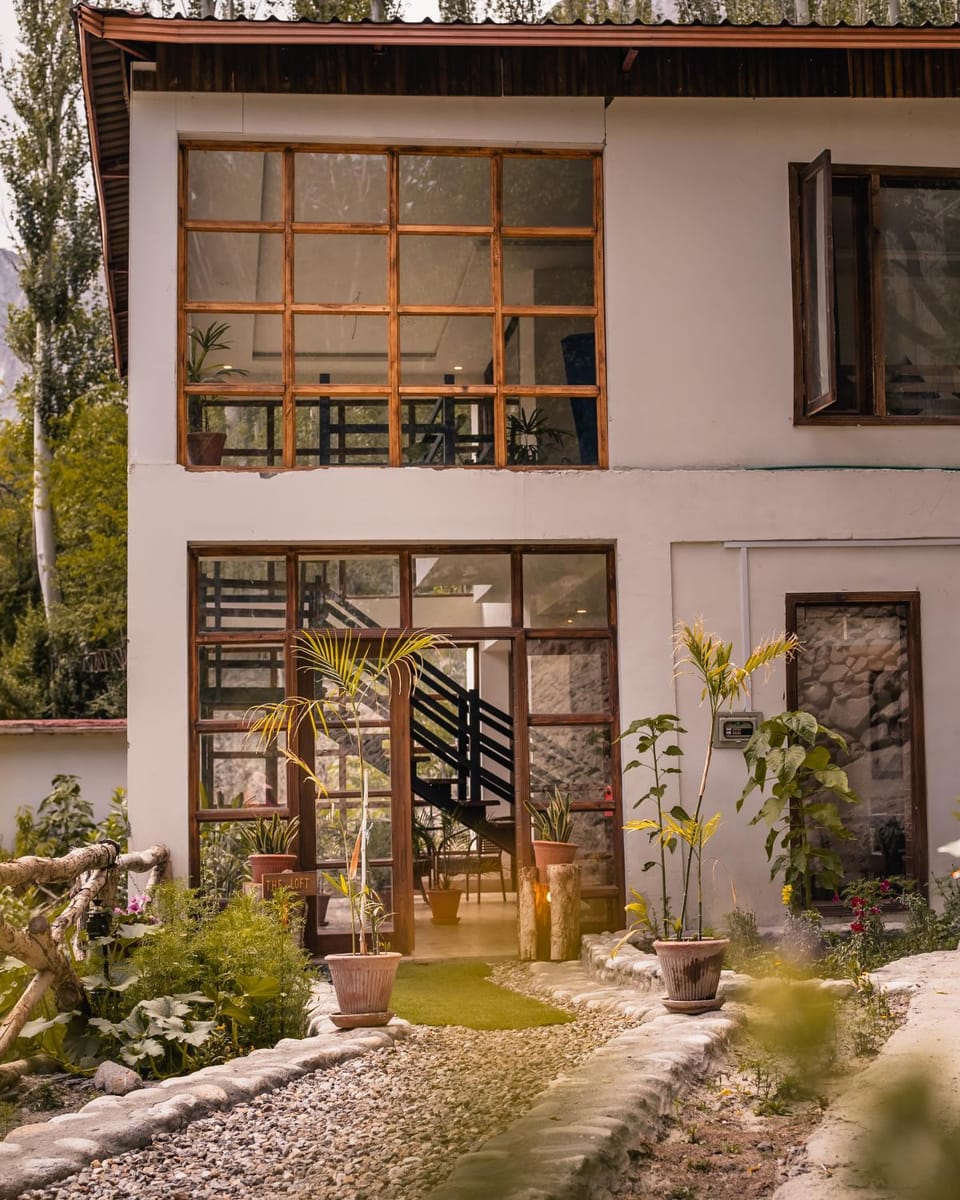 Facade/entrance