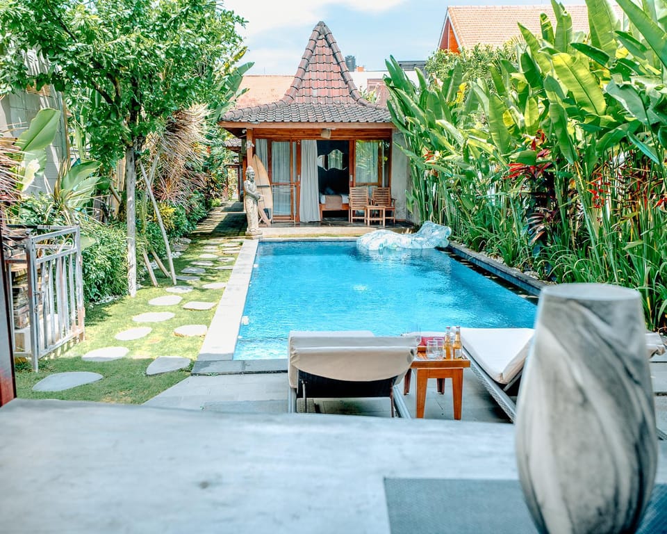 Pool view, Swimming pool