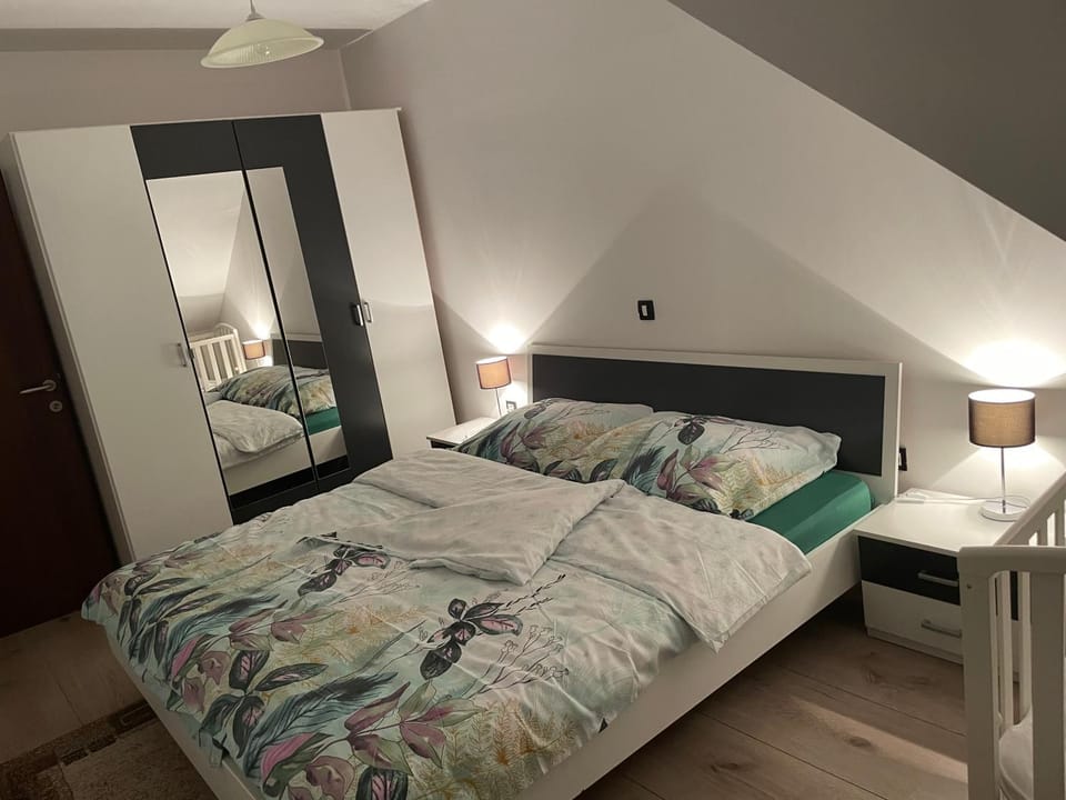 Apartmani G&E Apartment in Primorje-Gorski Kotar County