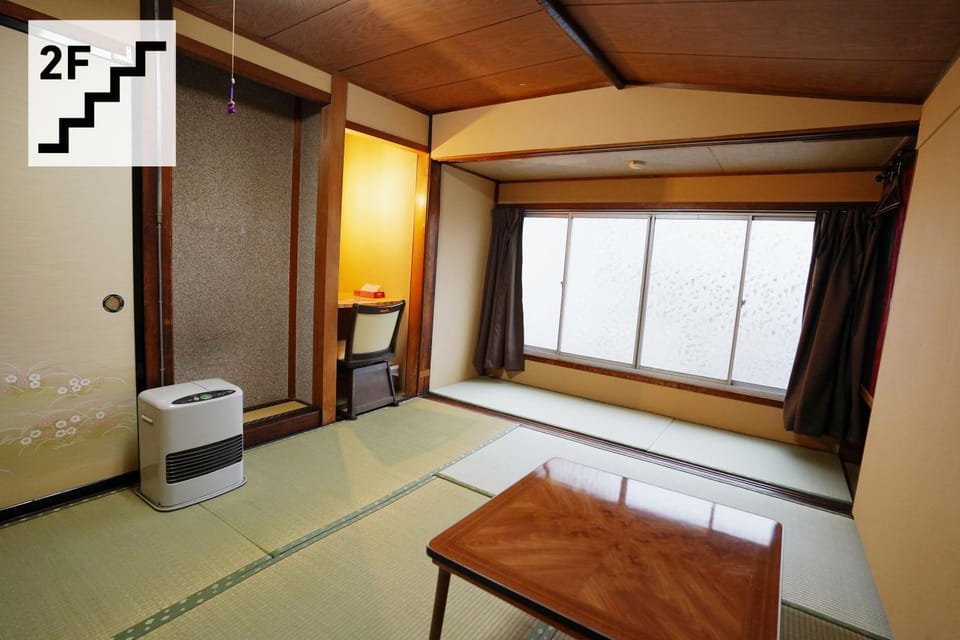 Hostel Murasaki Ryokan in Takayama