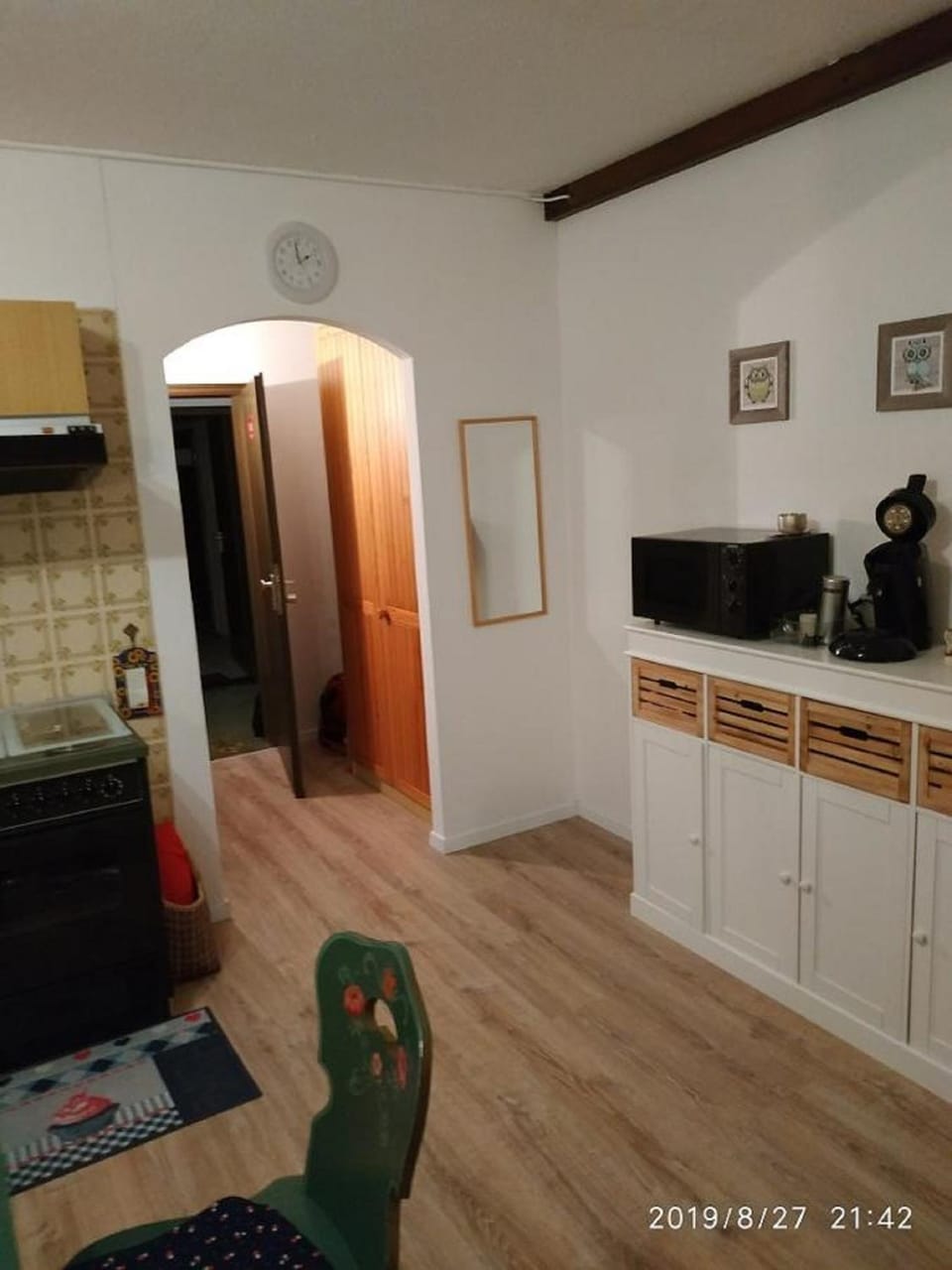 Photo of the whole room