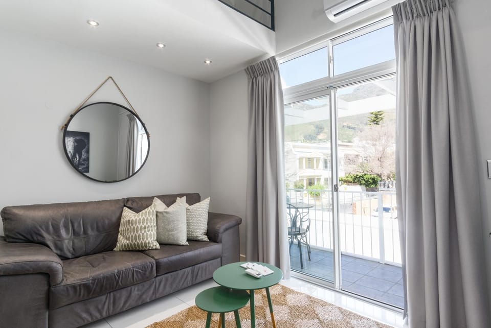 Sutton Place 57 Apartment in Cape Town