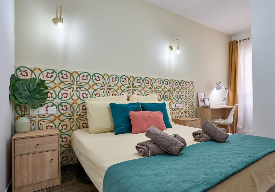 Bed, Bedroom