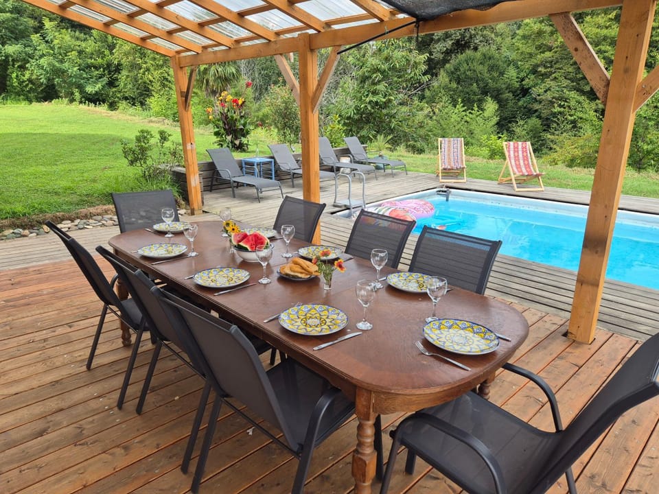 Balcony/Terrace, Dining area, Swimming pool
