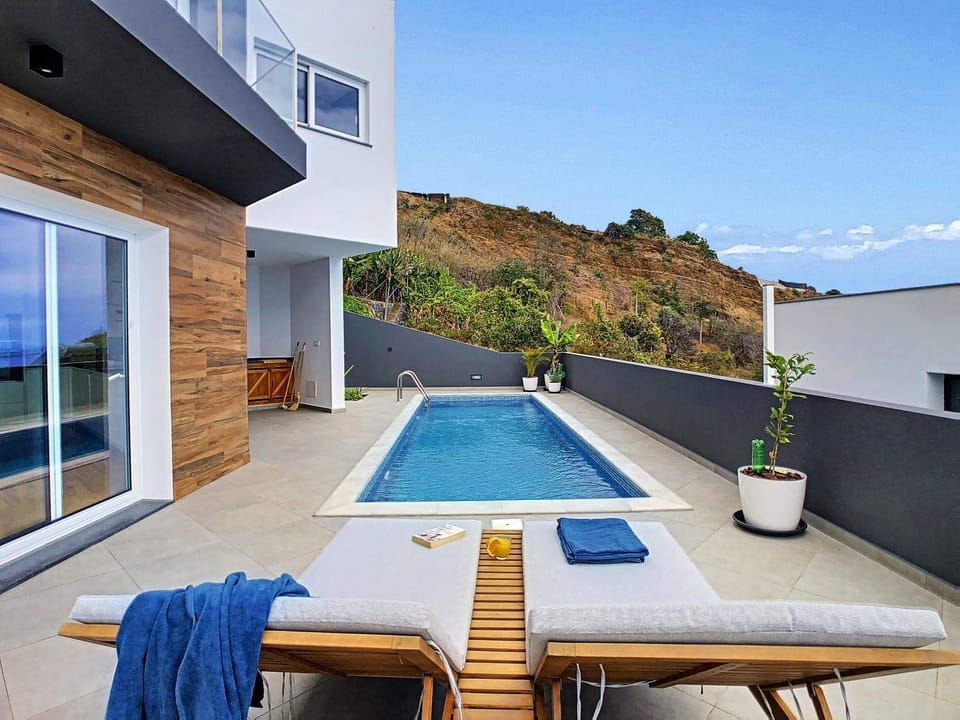 Pool view, Swimming pool, Swimming pool