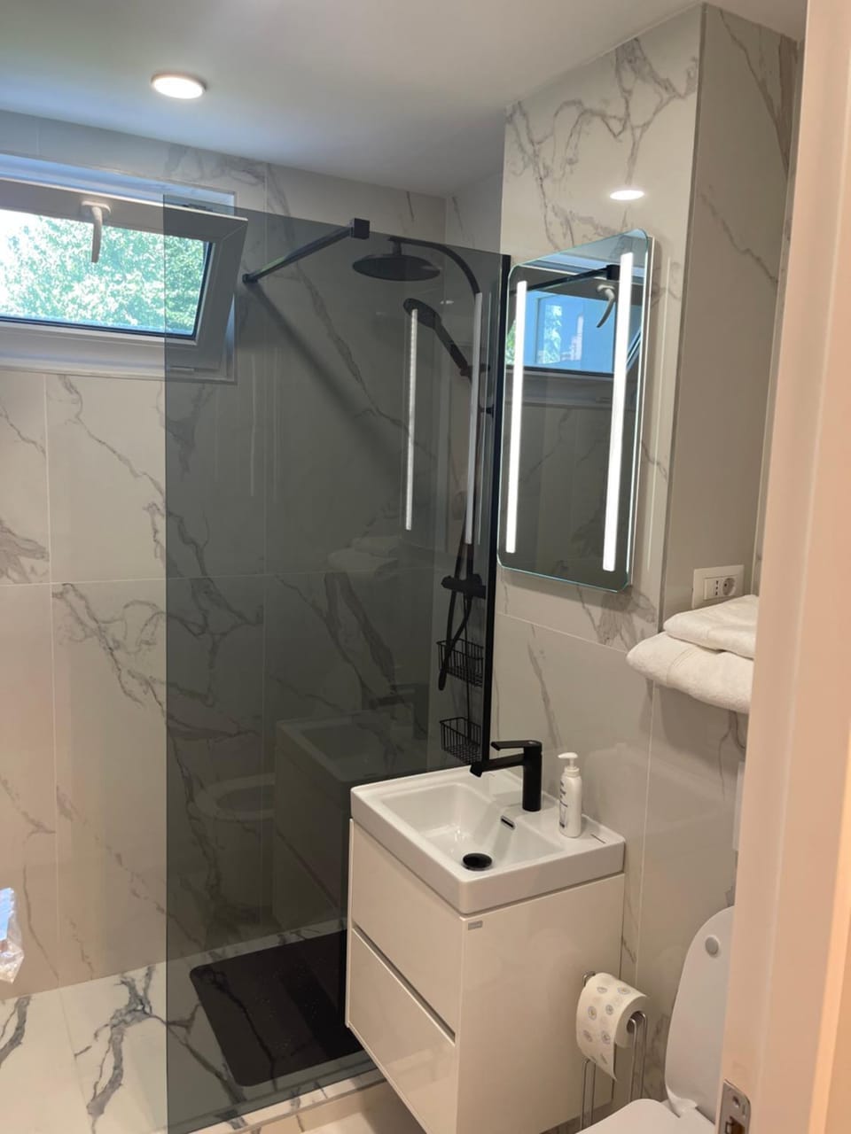 Apartament incantator in Roman Apartment in Moldova