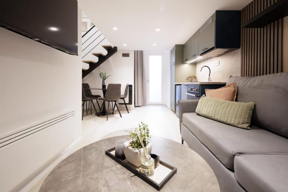 Living room, kitchen