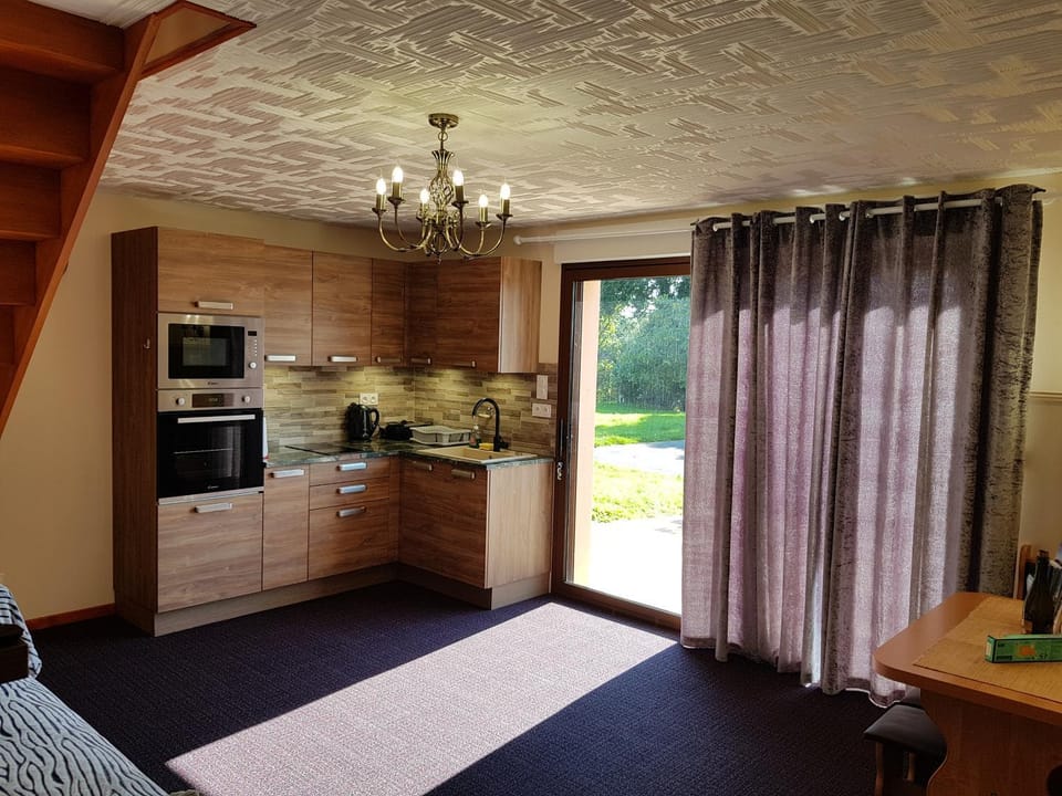 Kitchen or kitchenette, Lunch