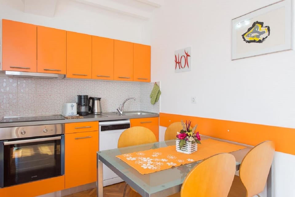 kitchen, kitchen