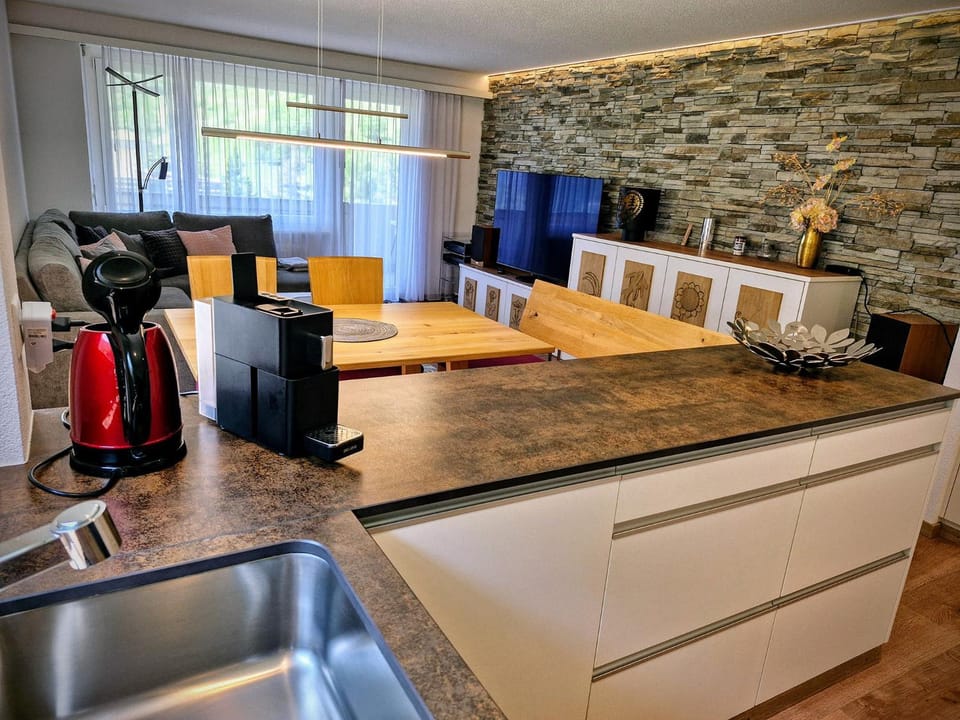 Kitchen or kitchenette, Living room