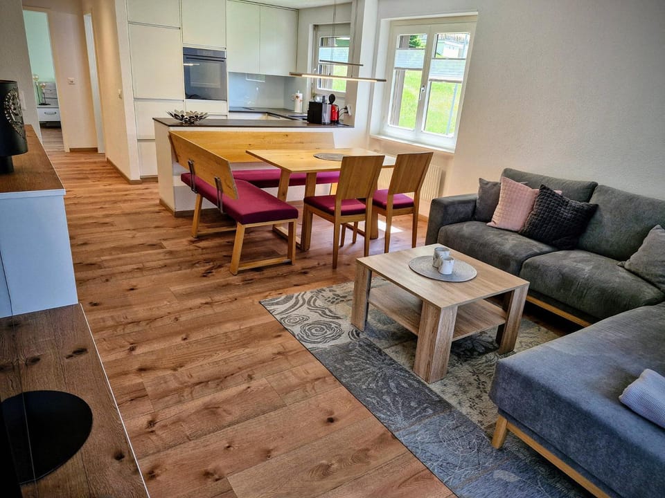 Living room, Seating area, Dining area