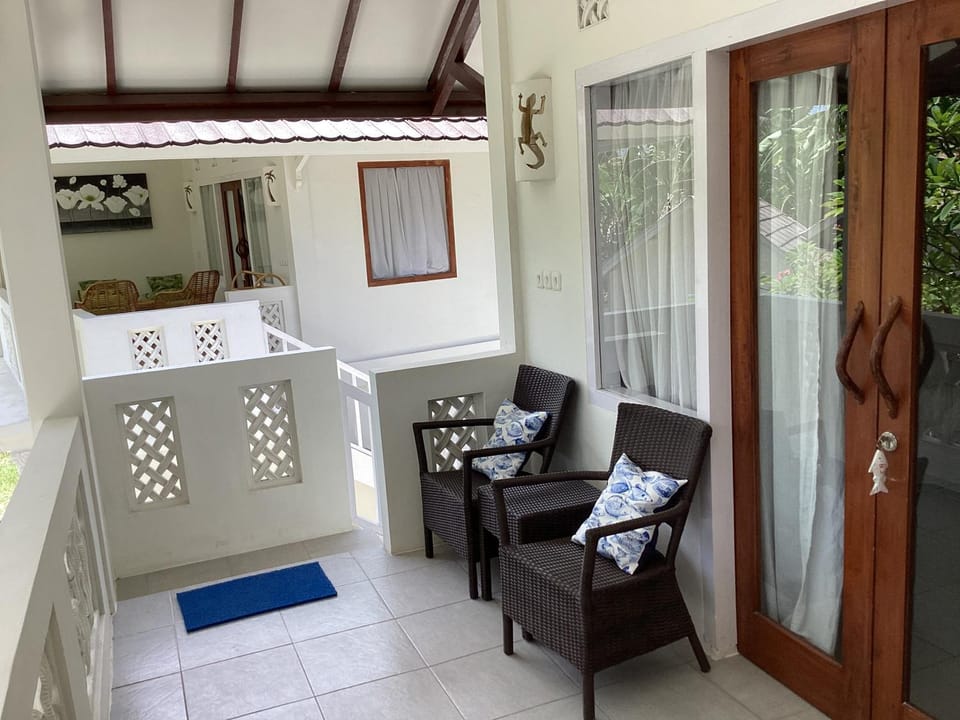 Juliantos by the sea Hotel in Pemenang
