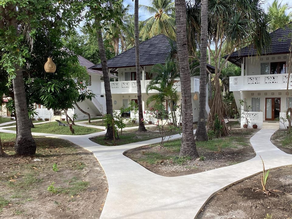 Juliantos by the sea Hotel in Pemenang
