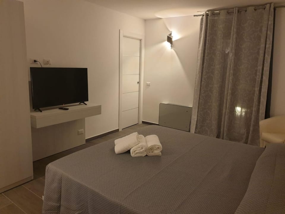 CAVOUR ROOMS Bed and Breakfast in Olbia