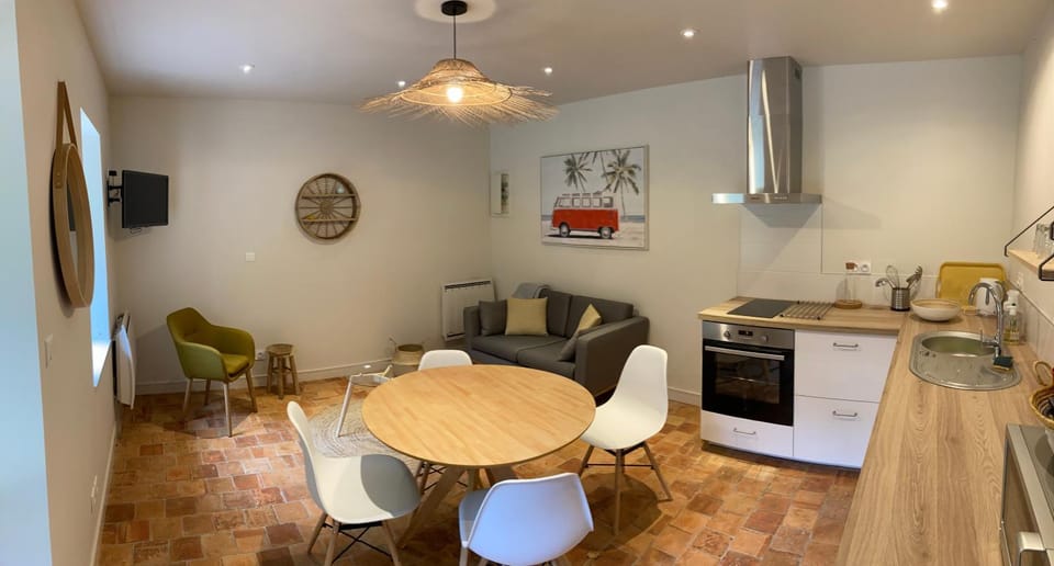 Les Bosquets House in Pays de la Loire