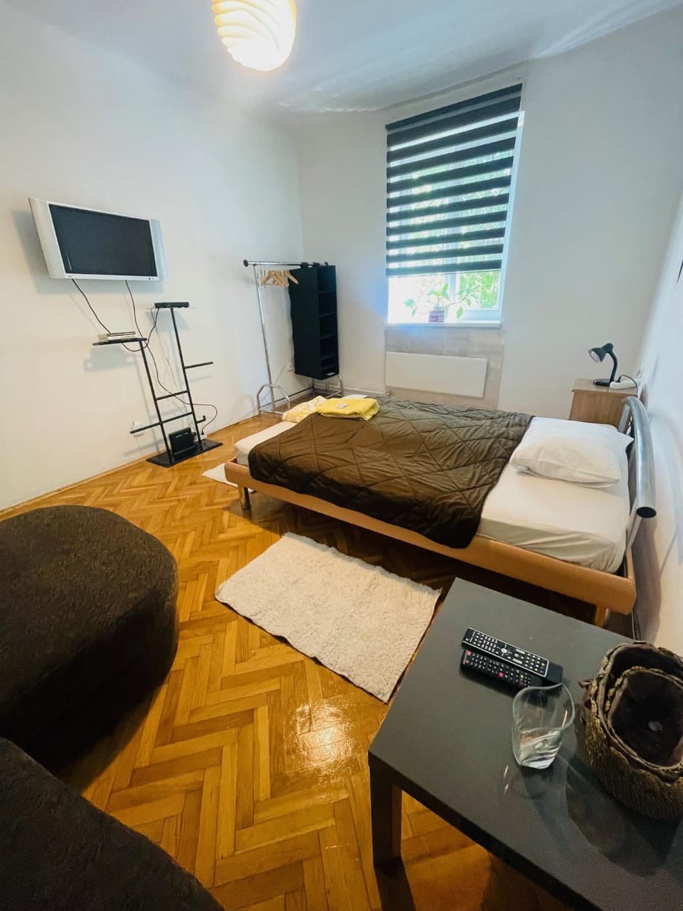 Bed, Living room, Bedroom