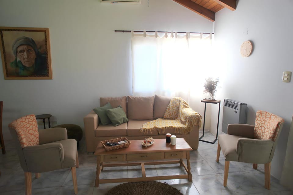 La Casa de Alicia House in Mendoza Province Province