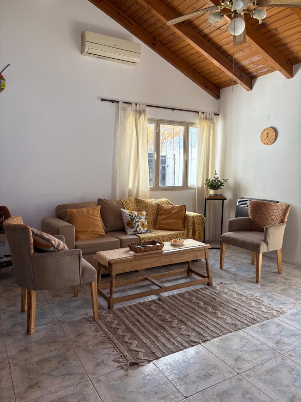 La Casa de Alicia House in Mendoza Province Province