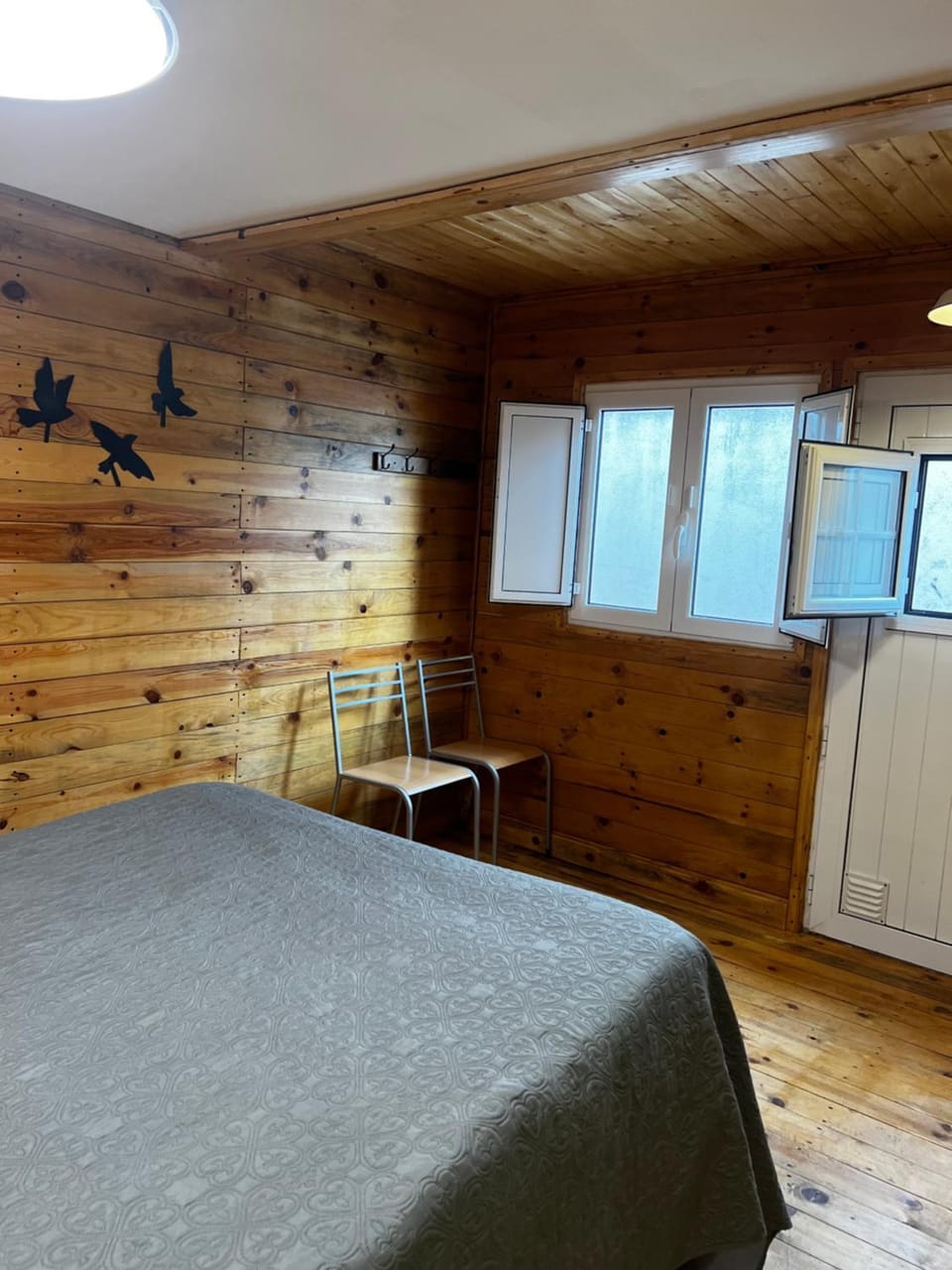 Casa Vale Ecotainer Hostel in Lisbon