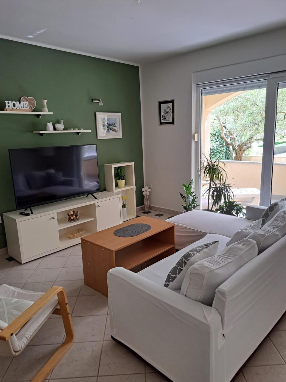 TV and multimedia, Living room