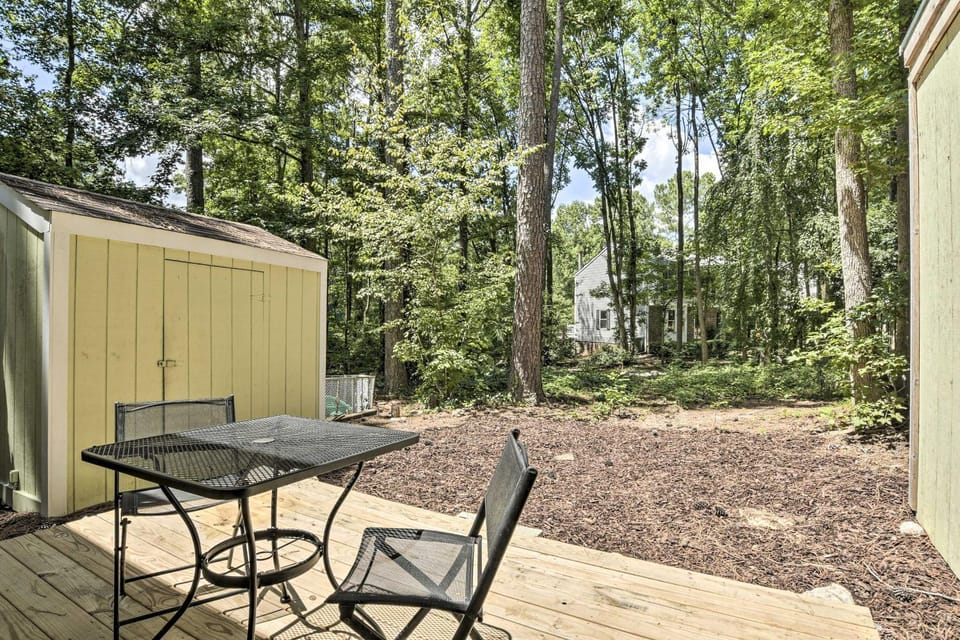 Walk to Dtwn & Breweries: Townhome in Cary! House in Cedar Fork
