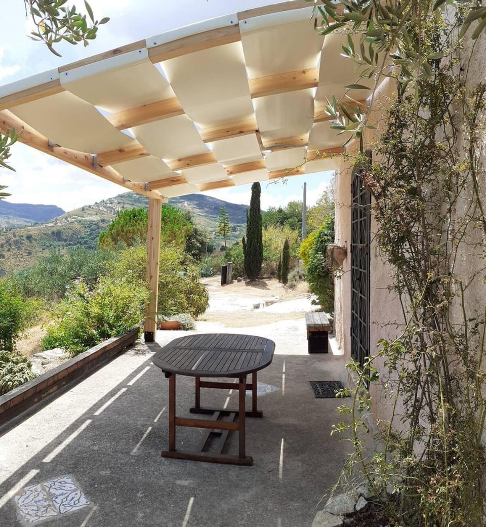 Patio, Dining area, Garden view