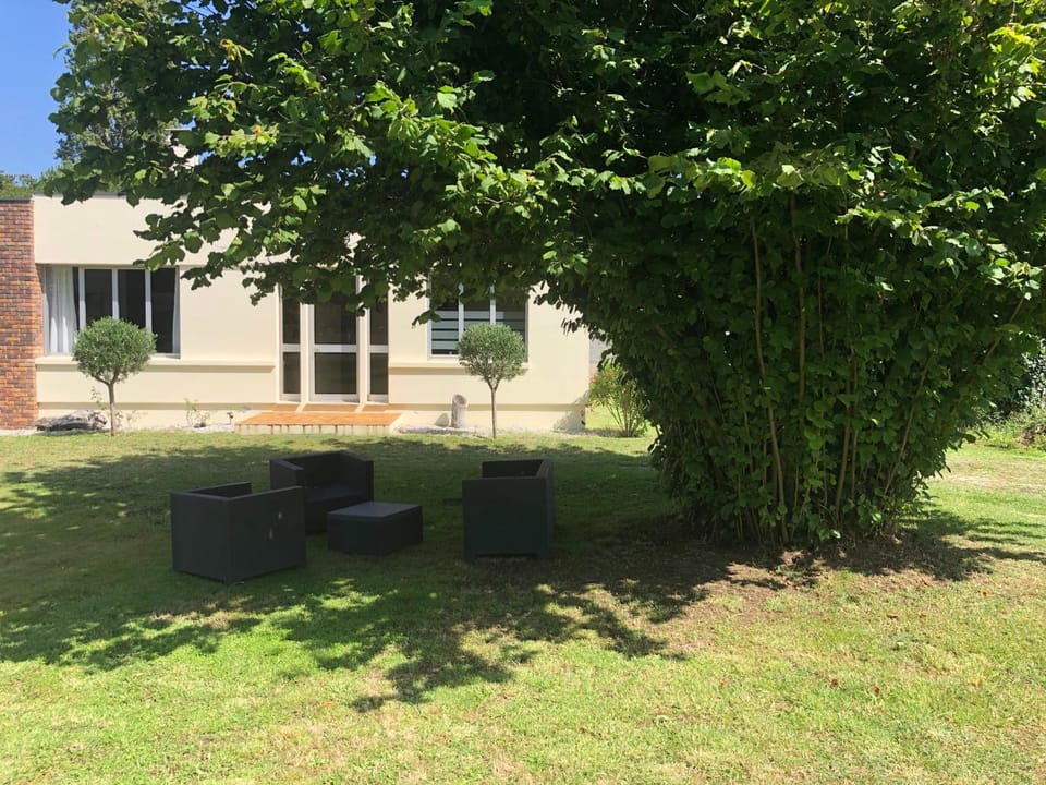 Garden, furniture