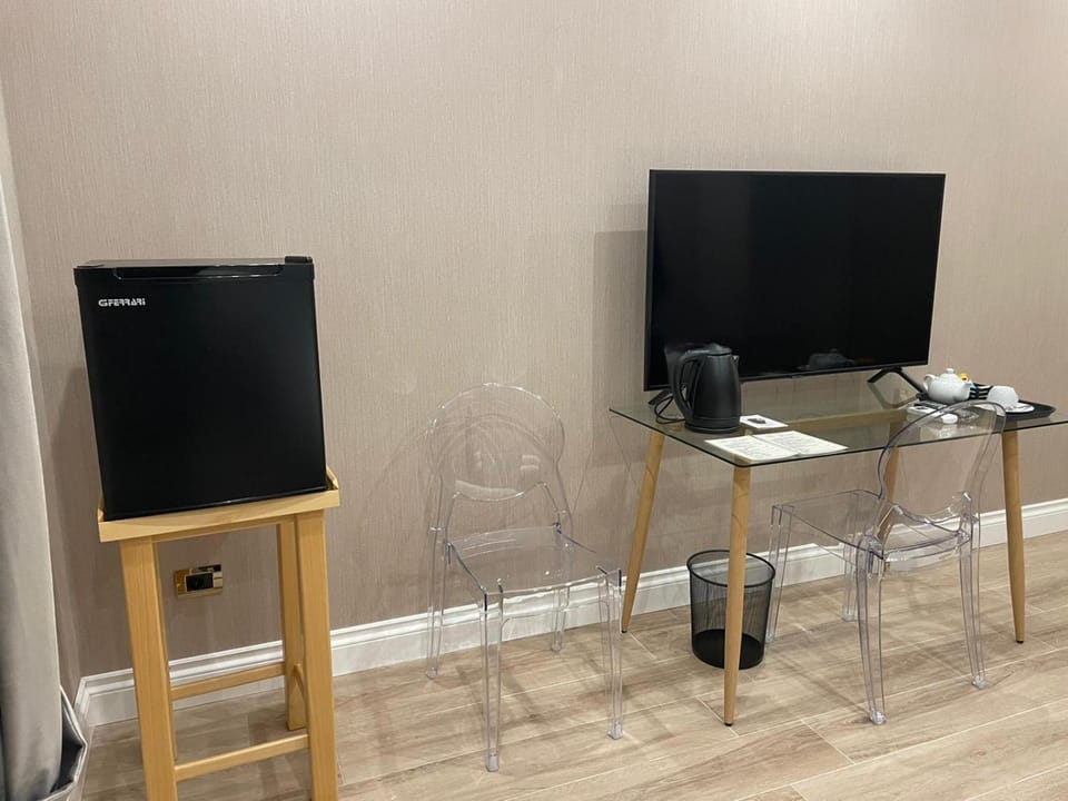 TV and multimedia, minibar