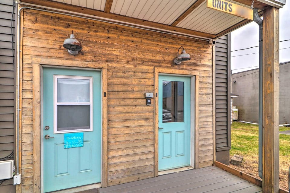 Immaculate Long Beach Apt with Gorgeous Kitchen Apartment in Long Beach