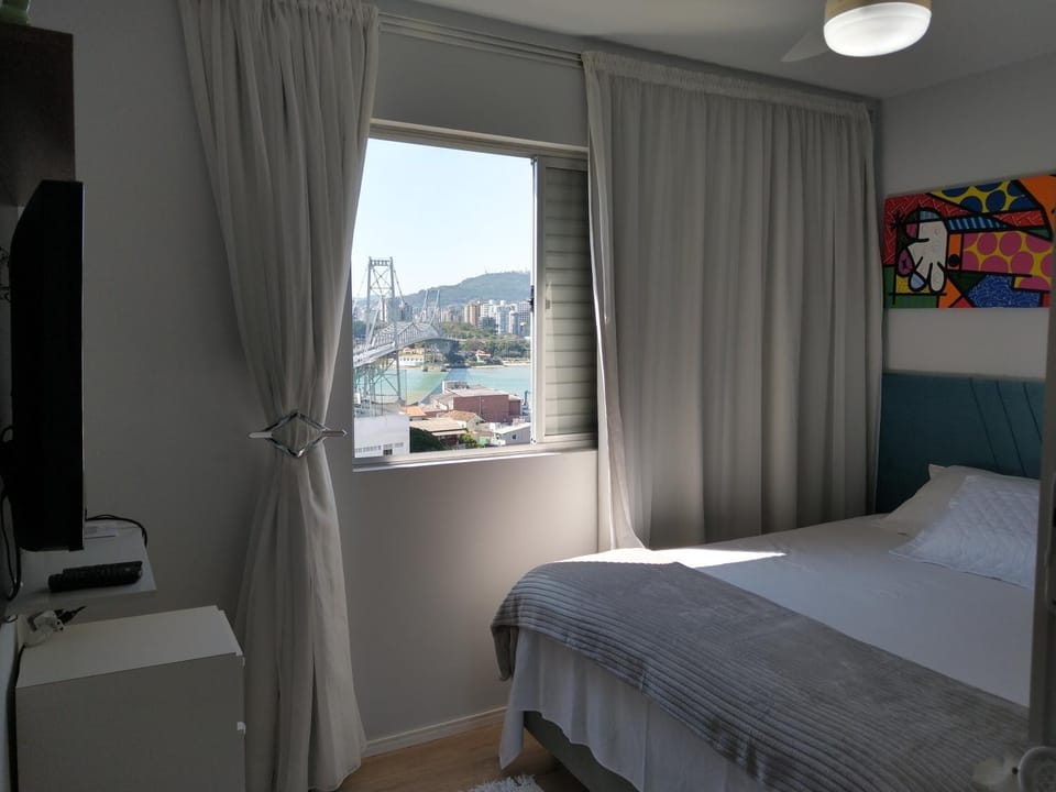 Nearby landmark, Bed, Photo of the whole room, Bedroom