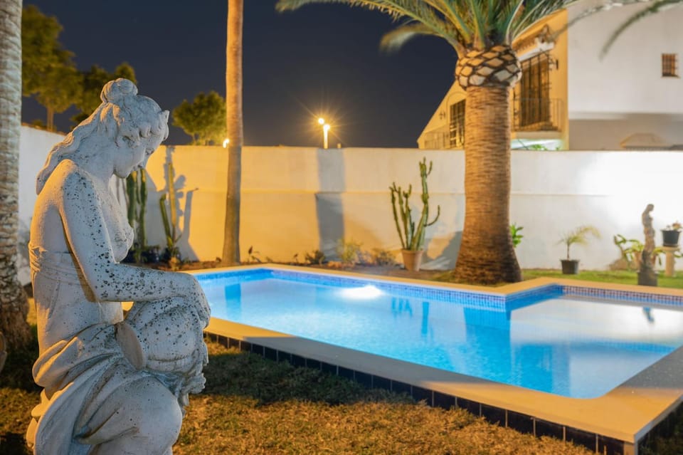 Pool view, Swimming pool