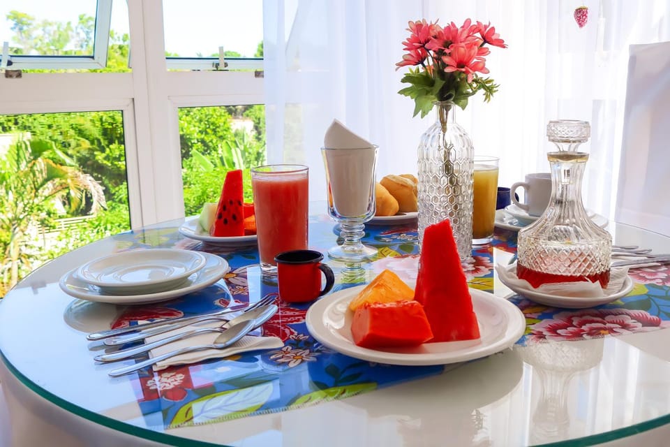 Food and drinks, Dining area, Food, Breakfast