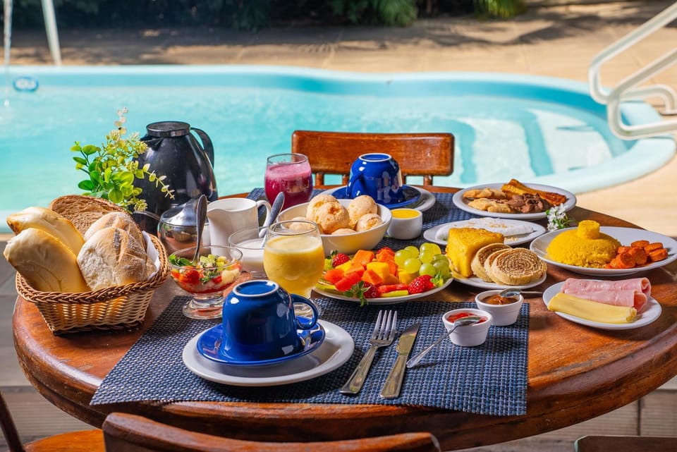 Day, Food and drinks, Food, Pool view, Swimming pool, Breakfast