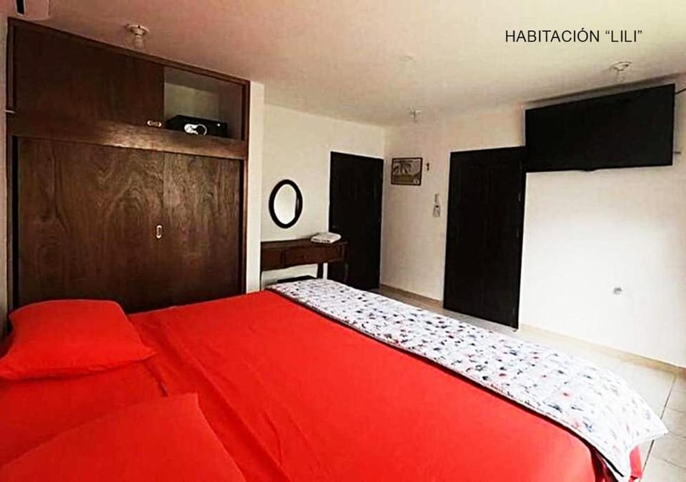 TV and multimedia, View (from property/room), Photo of the whole room, wardrobe