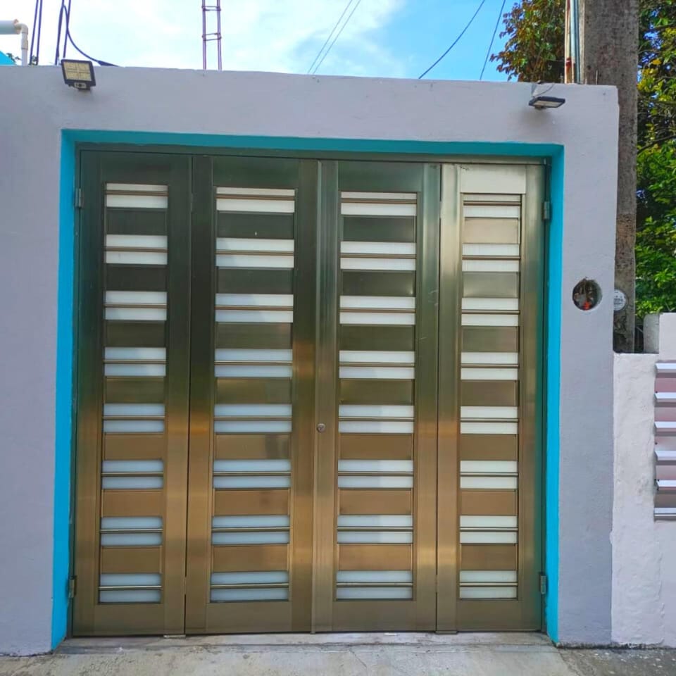 Facade/entrance, Day
