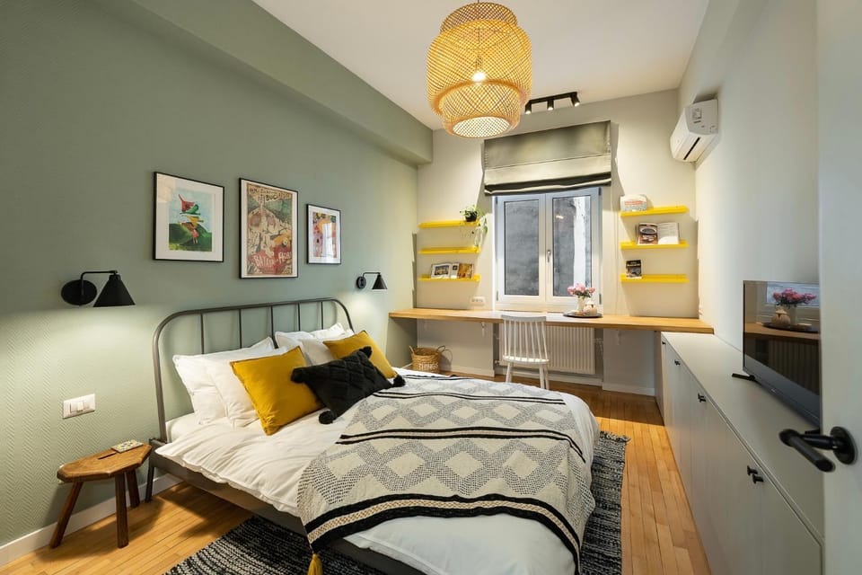 Bed, Photo of the whole room, Bedroom