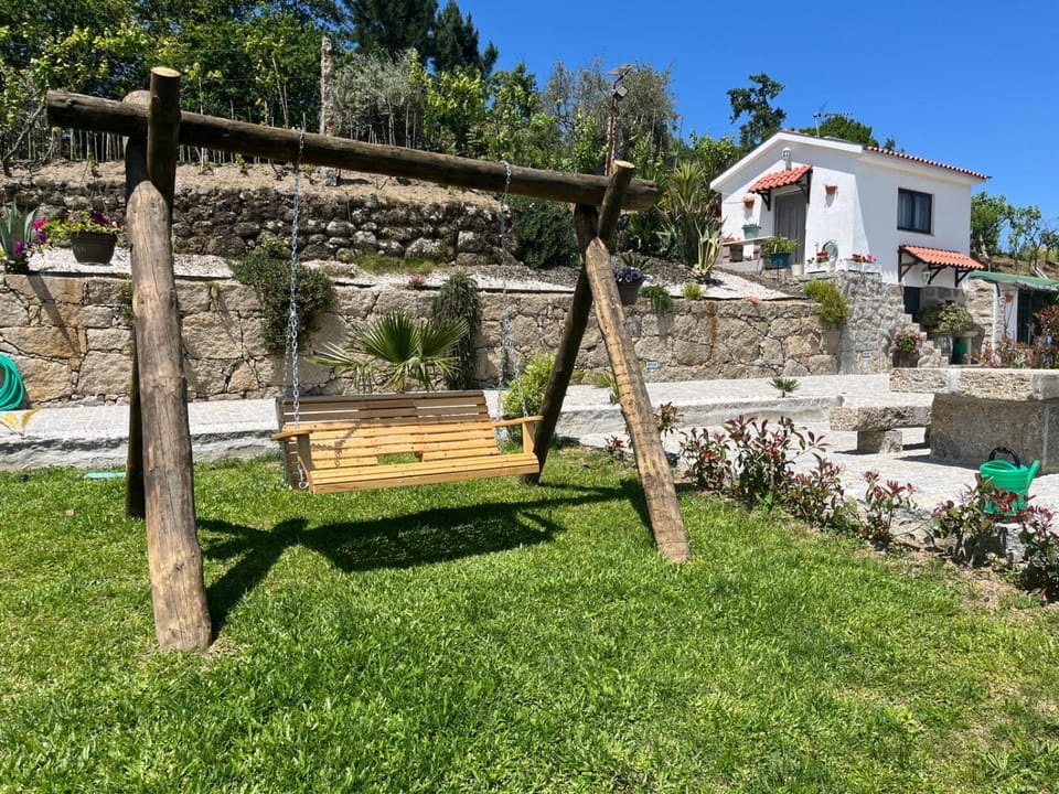 CRASTO PAYVA DOURO NATURE Farm Stay in Porto District