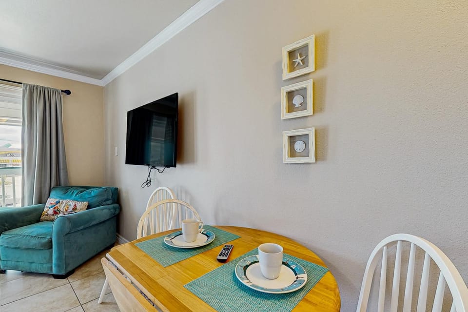 Beachside Escape Apartment in Galveston Island