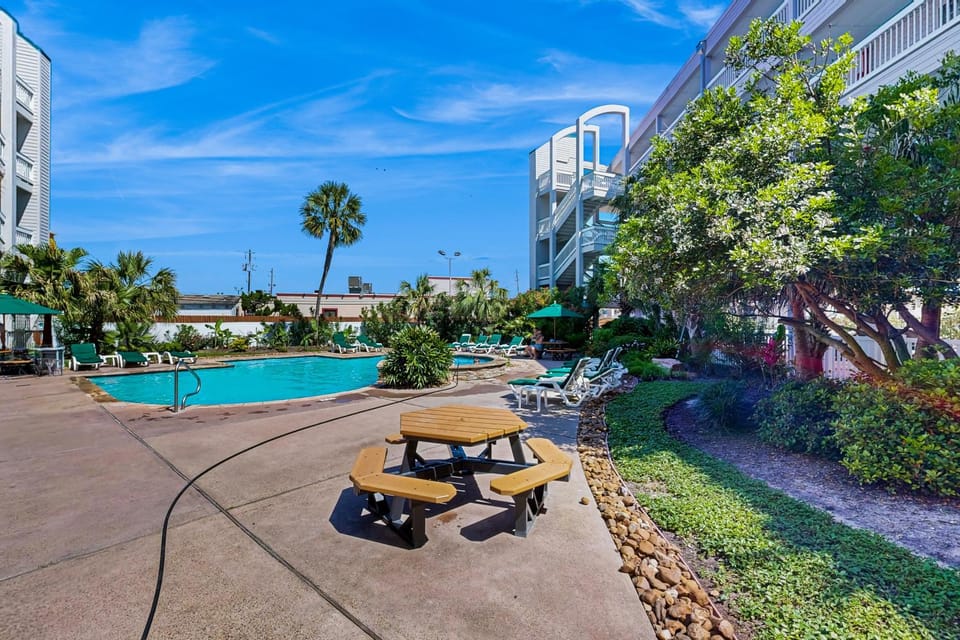 Beachside Escape Apartment in Galveston Island