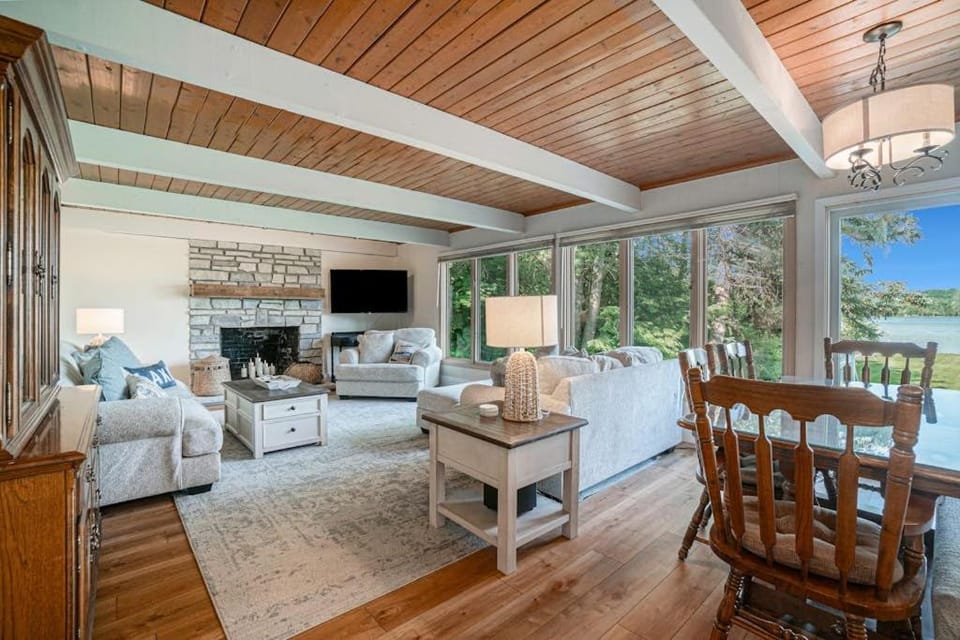 Lake Haven House in Michigan