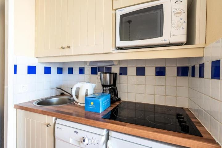 Appartement sur golf avec piscine chauffée à Lacanau-Océan Apartment in Lacanau