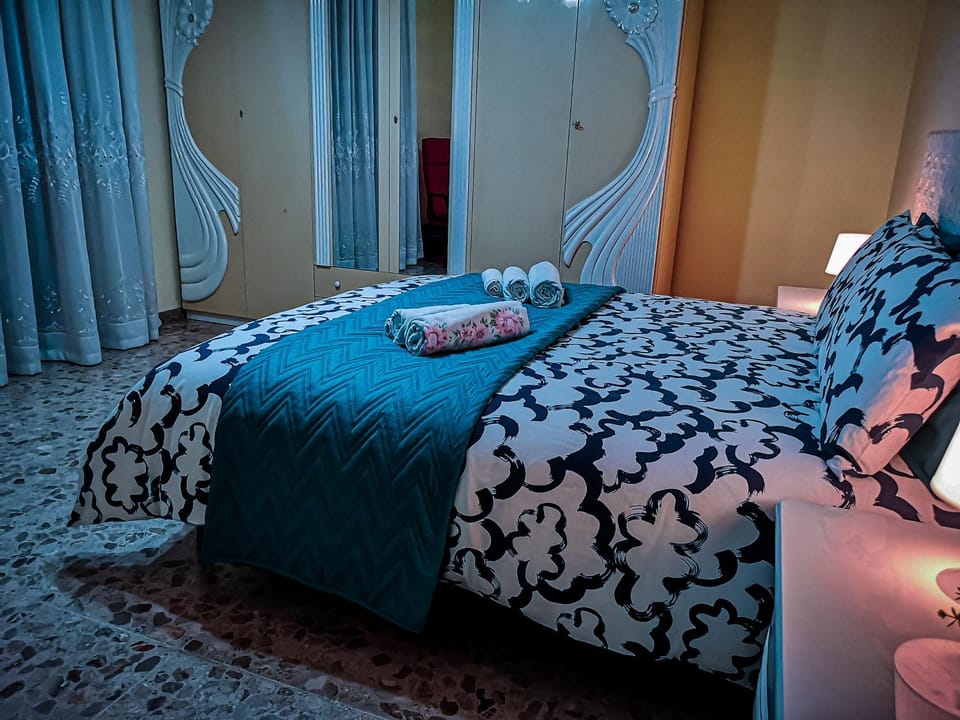 Bedroom, microwave, wardrobe