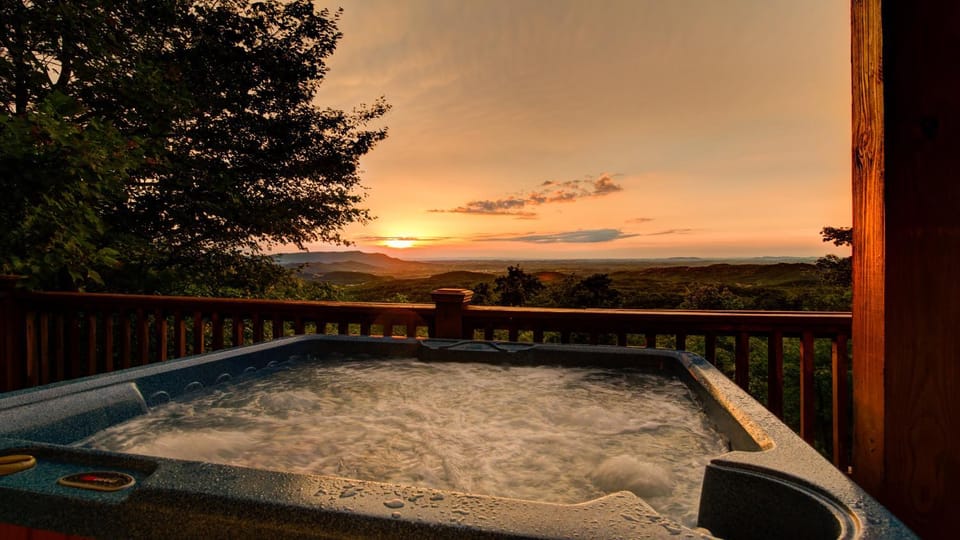 Hot Tub, View (from property/room)
