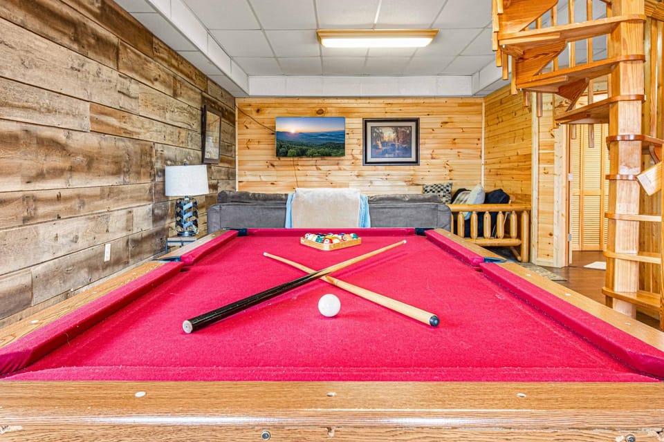 Communal lounge/ TV room, Billiard