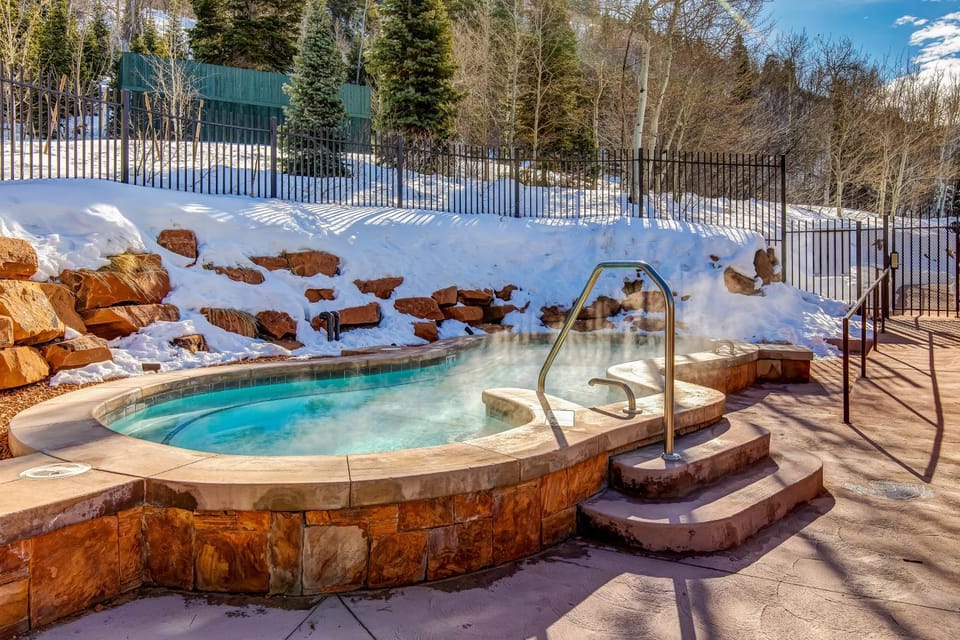 Lodges at Deer Valley - #2220 Hotel in Park City