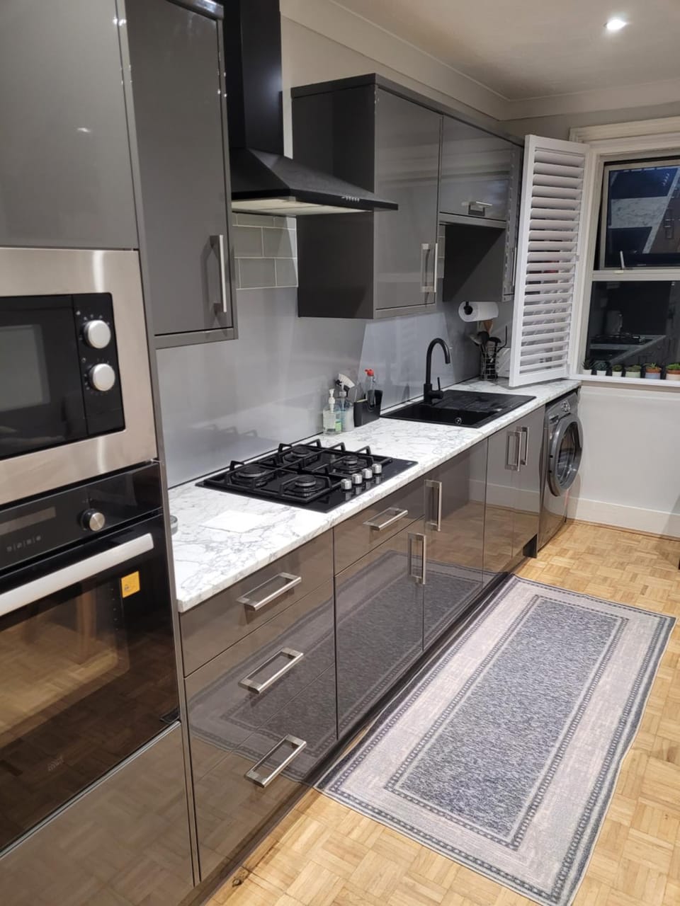 Kitchen or kitchenette, oven, stove