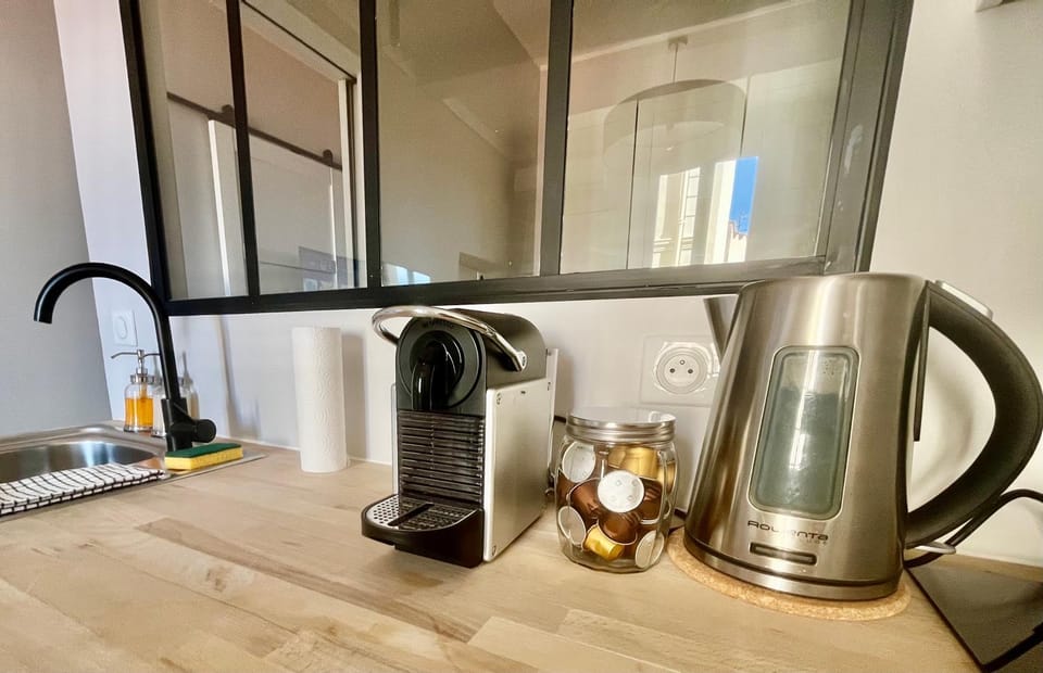Coffee/tea facilities, Kitchen or kitchenette