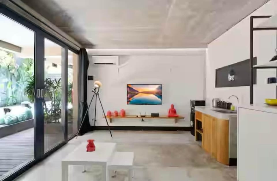 Modern Apartment with Shared Pool - By the Beach Apartment in Kuta