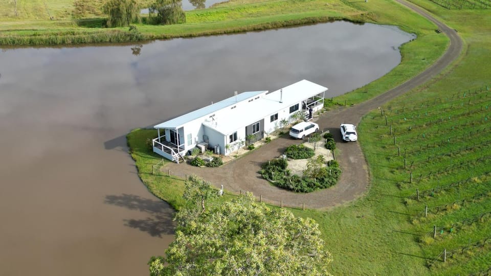 Property building, Bird's eye view