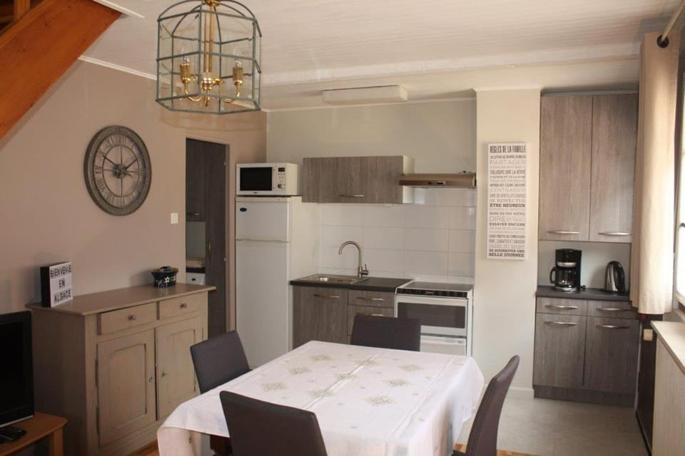 Kitchen or kitchenette, stove
